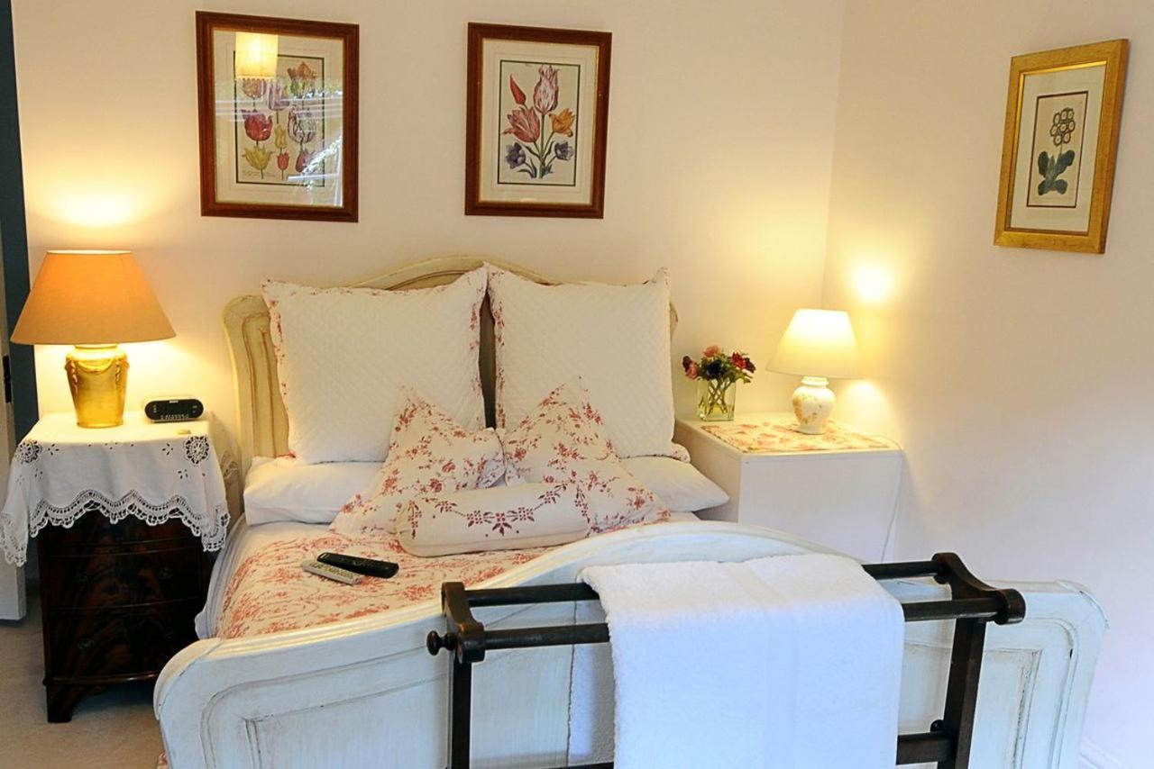 Blackbrook House Holmwood Экстерьер фото